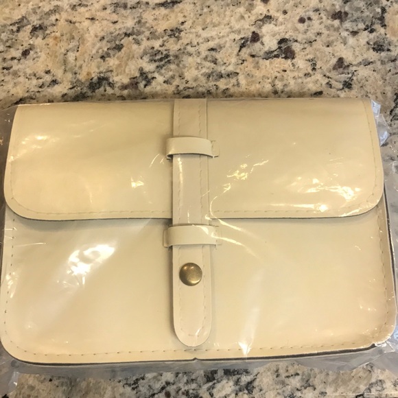 Brand New Off White Crossbody Bag - Picture 2 of 3